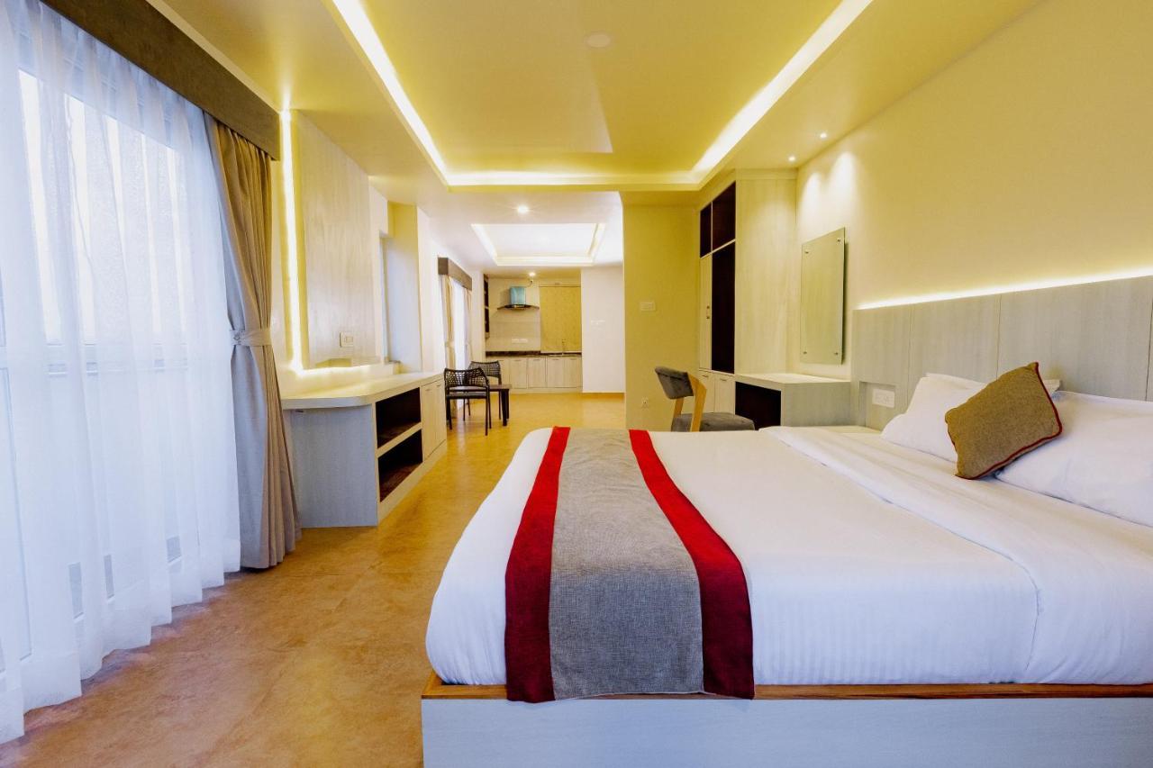 Poms Penthouse Apartment Pokhara Luaran gambar