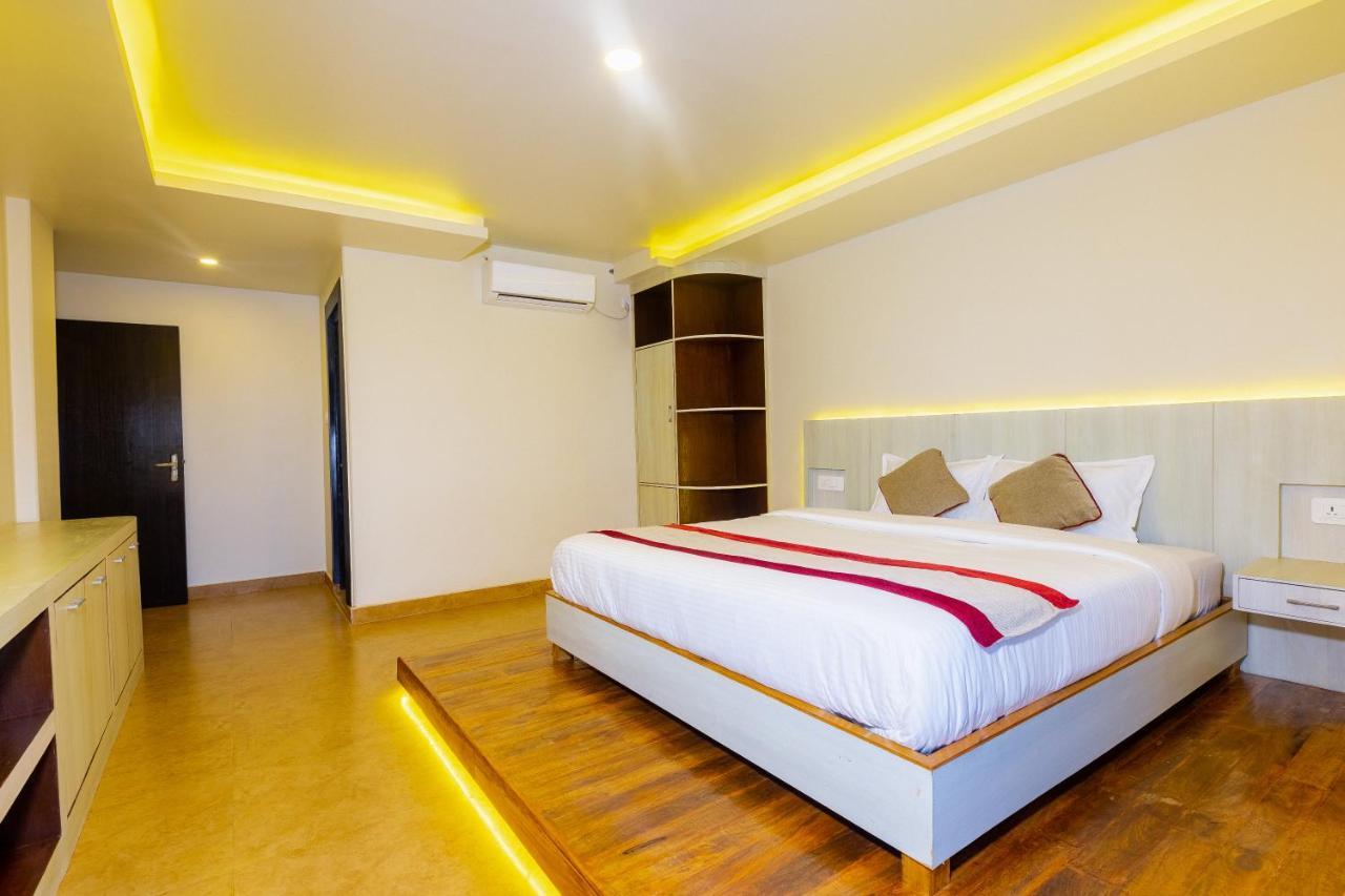 Poms Penthouse Apartment Pokhara Luaran gambar