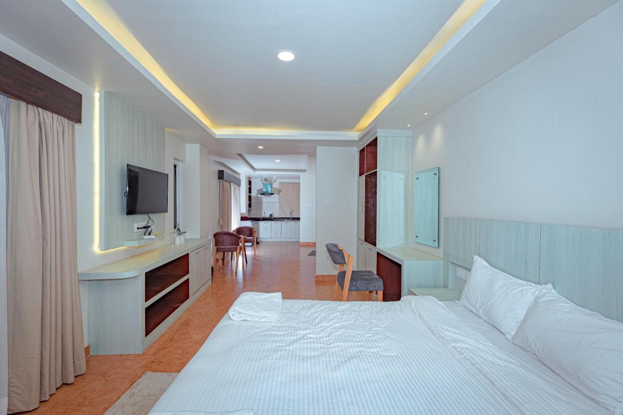 Poms Penthouse Apartment Pokhara Luaran gambar